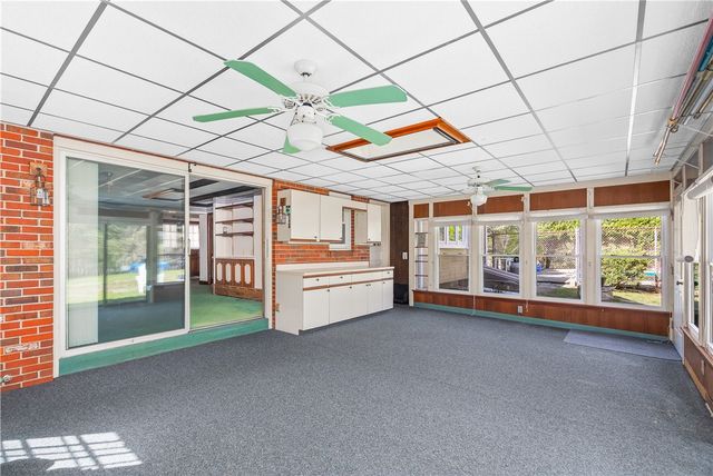 31 Harris Avenue, Lincoln, RI 02865