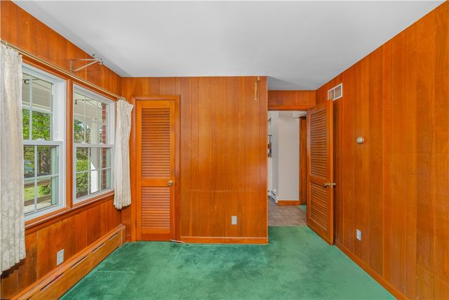 31 Harris Avenue, Lincoln, RI 02865