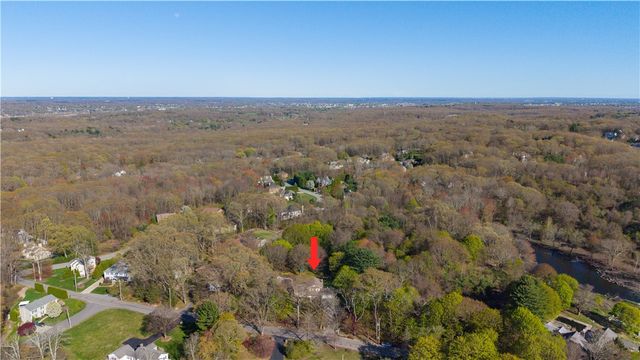 31 Harris Avenue, Lincoln, RI 02865