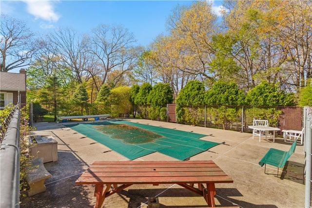 31 Harris Avenue, Lincoln, RI 02865