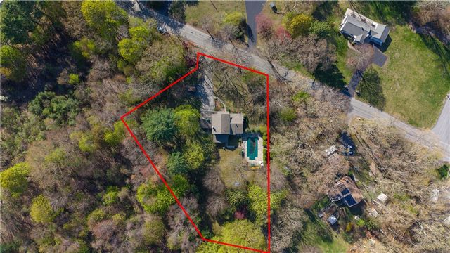 31 Harris Avenue, Lincoln, RI 02865