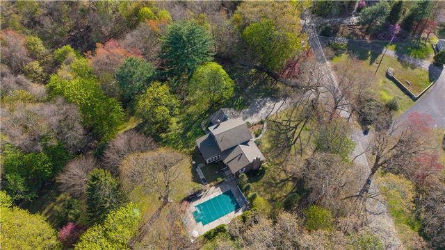 31 Harris Avenue, Lincoln, RI 02865