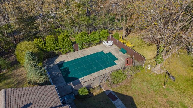 31 Harris Avenue, Lincoln, RI 02865