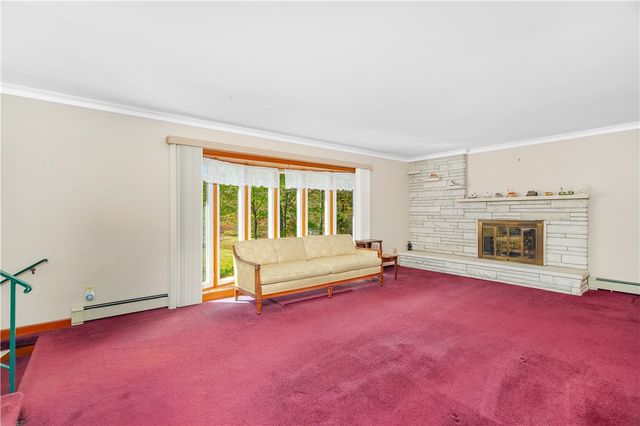 31 Harris Avenue, Lincoln, RI 02865