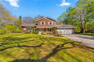 31 Harris Avenue, Lincoln, RI 02865