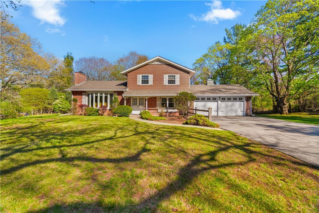 31 Harris Avenue, Lincoln, RI 02865