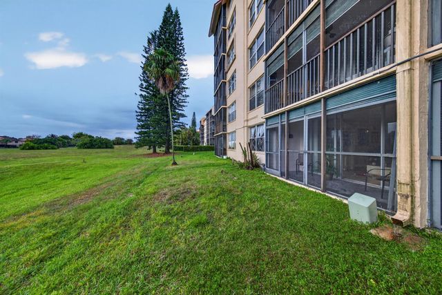 3671 Environ Boulevard 169, Lauderhill, FL 33319