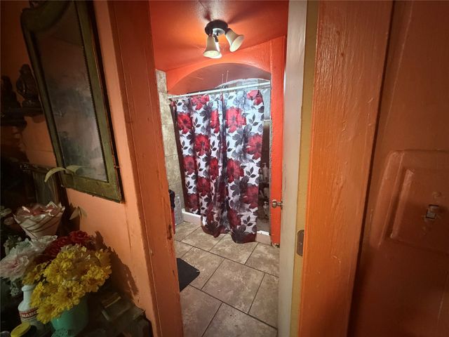 4029 Avenue M, Fort Worth, TX 76105