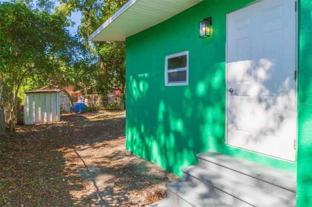 8204 N 10TH, Tampa, FL 33604