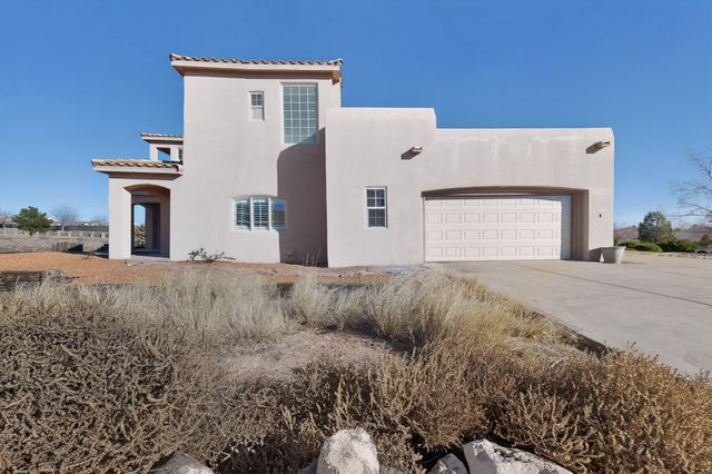 9709 Coneflower Drive NW, Albuquerque, NM 87114