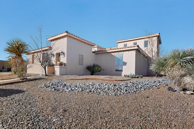 9709 Coneflower Drive NW, Albuquerque, NM 87114