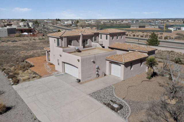 9709 Coneflower Drive NW, Albuquerque, NM 87114