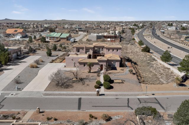 9709 Coneflower Drive NW, Albuquerque, NM 87114