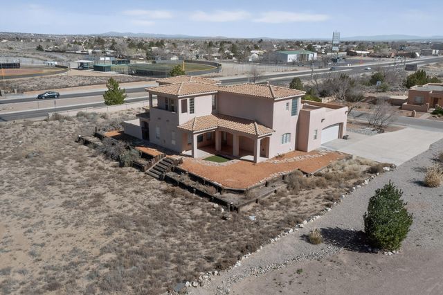 9709 Coneflower Drive NW, Albuquerque, NM 87114