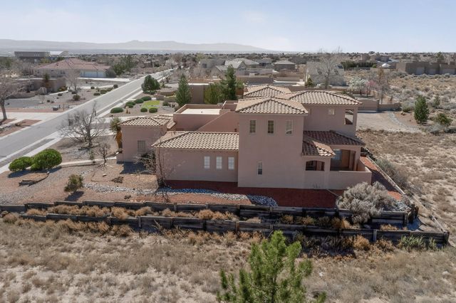 9709 Coneflower Drive NW, Albuquerque, NM 87114