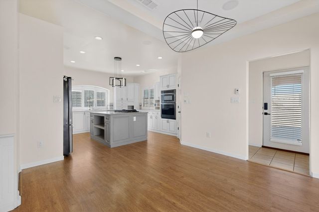 9709 Coneflower Drive NW, Albuquerque, NM 87114