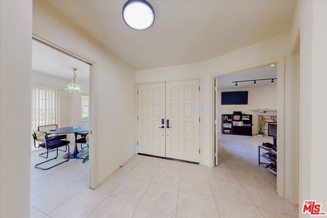 12119 Falcon Crest Way, Porter Ranch (los Angeles), CA 91326