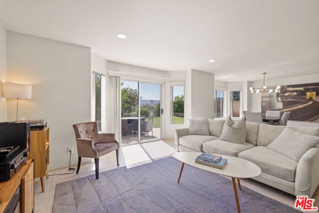 12119 Falcon Crest Way, Porter Ranch (los Angeles), CA 91326