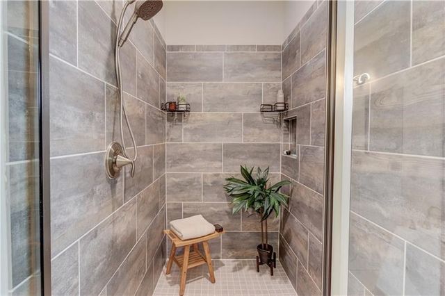 542 Flyingbolt Run, Canton, GA 30115