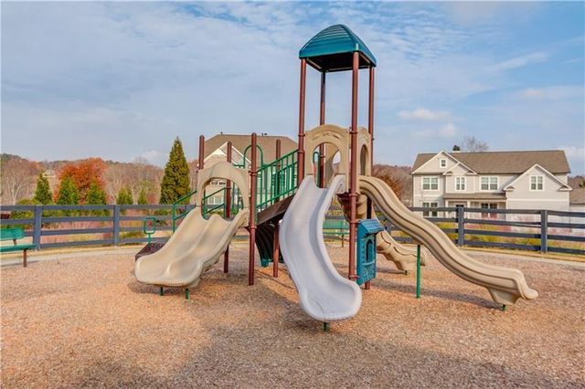 542 Flyingbolt Run, Canton, GA 30115