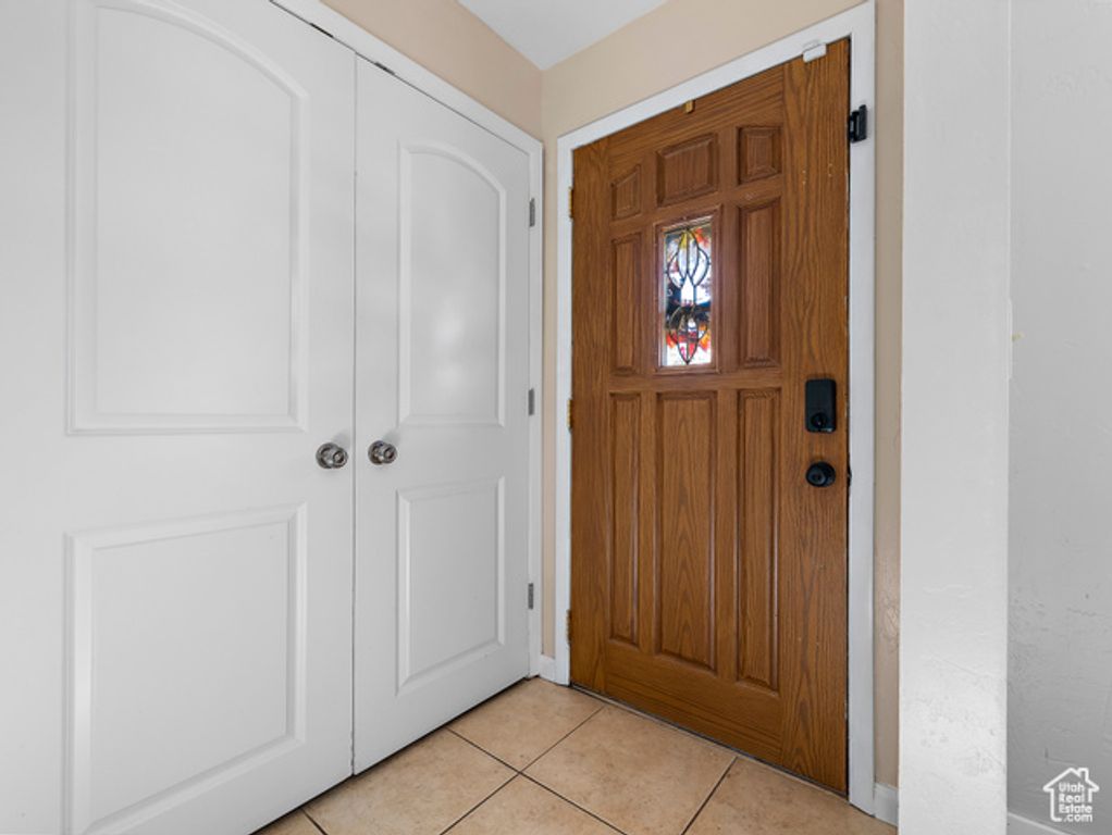 Image 3 of property listing at 1410 W 1200 N, Mapleton, UT 84664