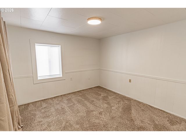 529 Sw 32ND St, Lincoln City, OR 97367