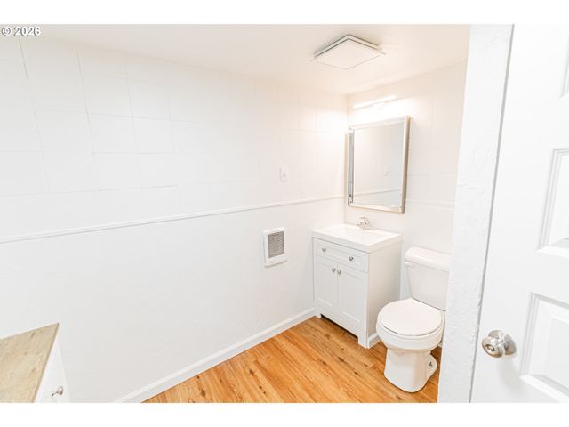 529 Sw 32ND St, Lincoln City, OR 97367