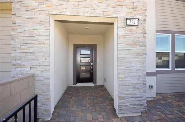 254 Walsh Peak Avenue, Henderson, NV 89015