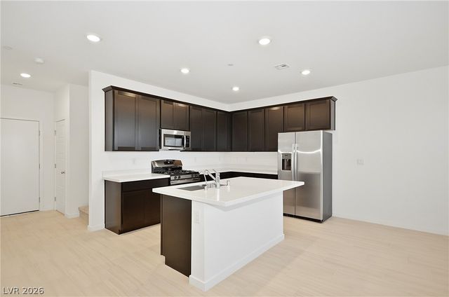 254 Walsh Peak Avenue, Henderson, NV 89015