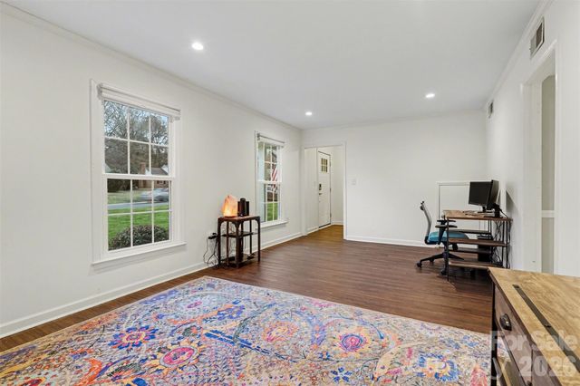 7729 Surreywood Place, Charlotte, NC 28270