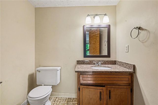 5148 Rocky, Stone Mountain, GA 30088