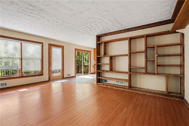 5148 Rocky, Stone Mountain, GA 30088