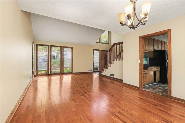 5148 Rocky, Stone Mountain, GA 30088