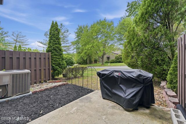 115 Bowne Court 43, Matawan, NJ 07747