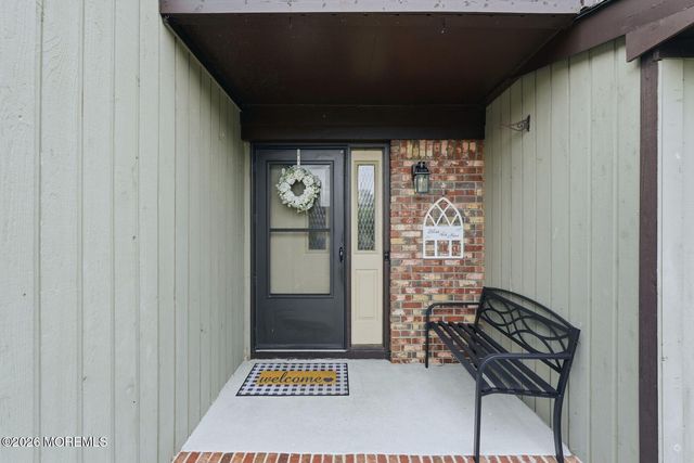 115 Bowne Court 43, Matawan, NJ 07747