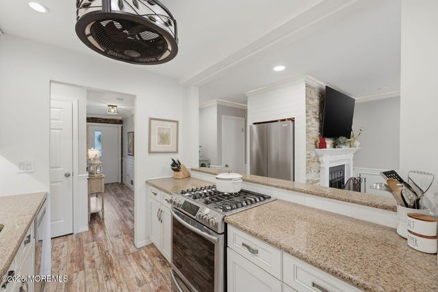 115 Bowne Court 43, Matawan, NJ 07747