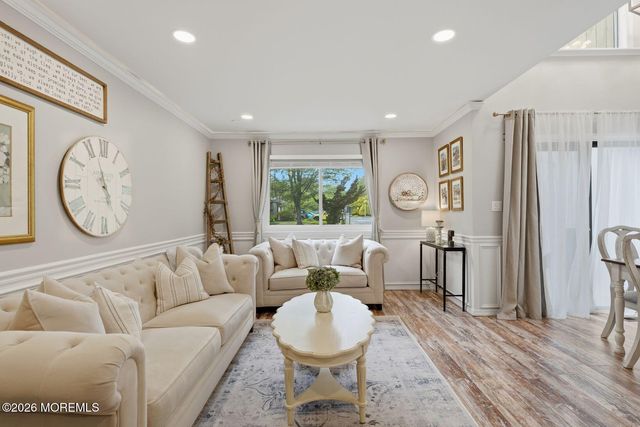 115 Bowne Court 43, Matawan, NJ 07747