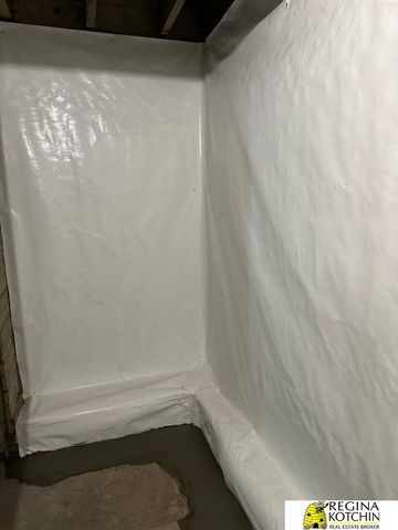 1004 Glenwood Ave Apt 3, Omaha, NE 68131