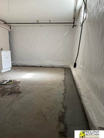 1004 Glenwood Ave Apt 3, Omaha, NE 68131