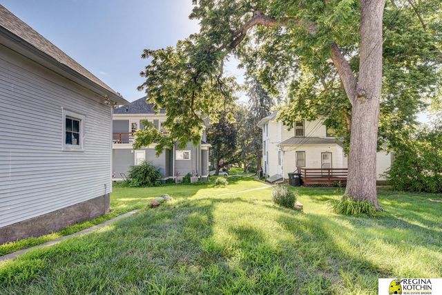 1004 Glenwood Ave Apt 3, Omaha, NE 68131