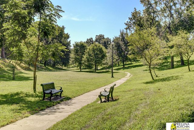 1004 Glenwood Ave Apt 3, Omaha, NE 68131