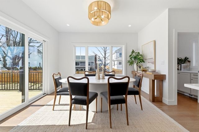 51 Fox Hill Rd, Nahant, MA 01908