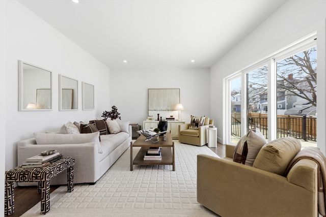 51 Fox Hill Rd, Nahant, MA 01908