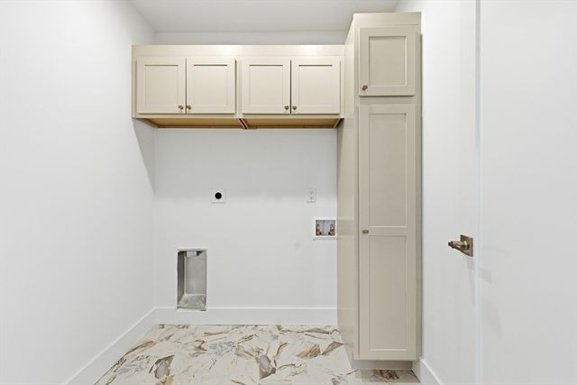 51 Fox Hill Rd, Nahant, MA 01908