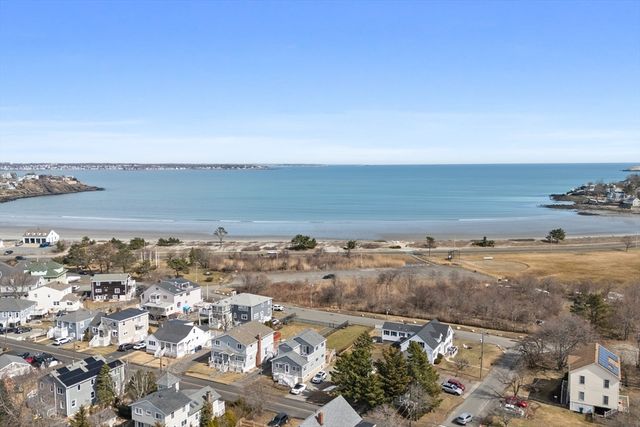 51 Fox Hill Rd, Nahant, MA 01908