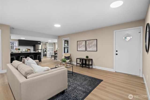 11101 Bingham Avenue E, Tacoma, WA 98446