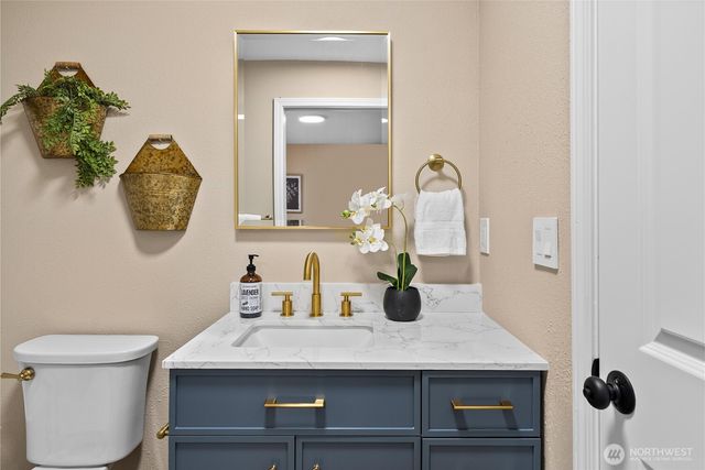 11101 Bingham Avenue E, Tacoma, WA 98446