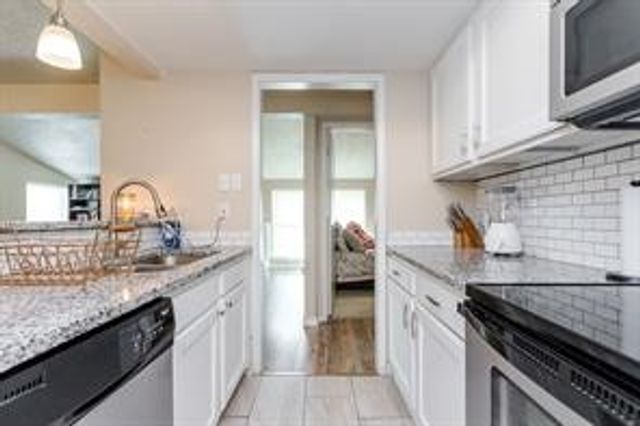 12802 Midway Road 2003, Dallas, TX 75244