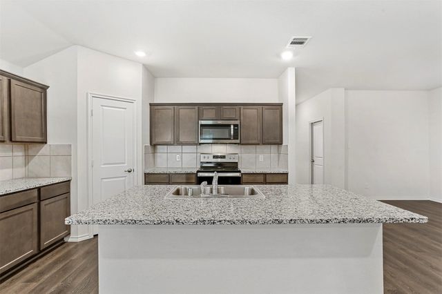 3234 Hawkins Drive, Fate, TX 75189
