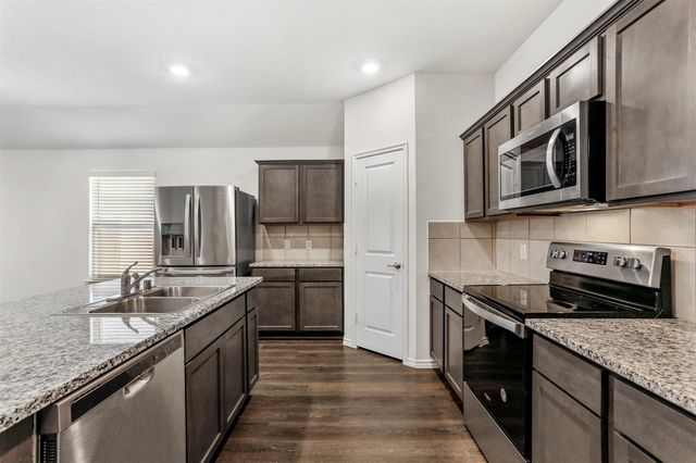 3234 Hawkins Drive, Fate, TX 75189